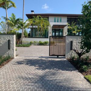 Plata Grey Porphyry driveway 4x4 cobblestones pavers